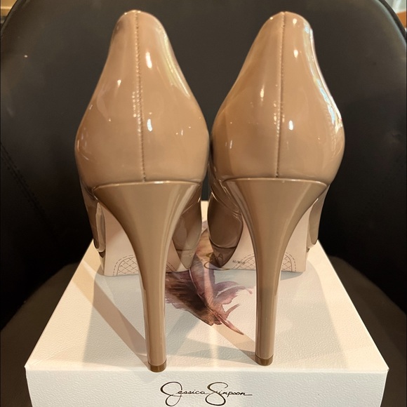 Jessica Simpson Shoes - Jessica Simpson nude patent pump